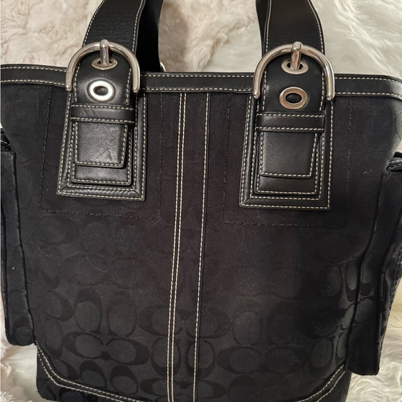 Coach Black Leather Tote with Contrast Stitching - Picture 5 of 11